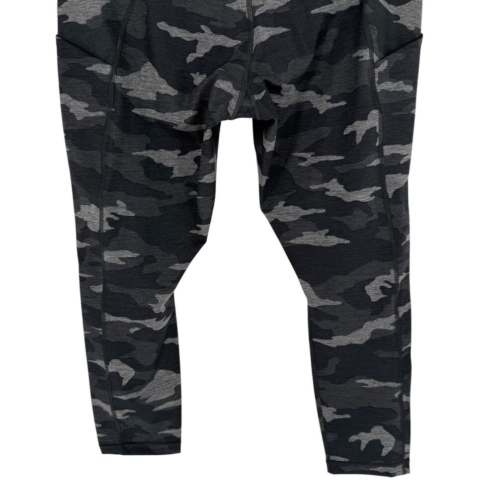 Athleta Camo 7/8 Leggings 1X Gray High Rise Compression Stash Pocket Active NWT - Picture 13 of 16